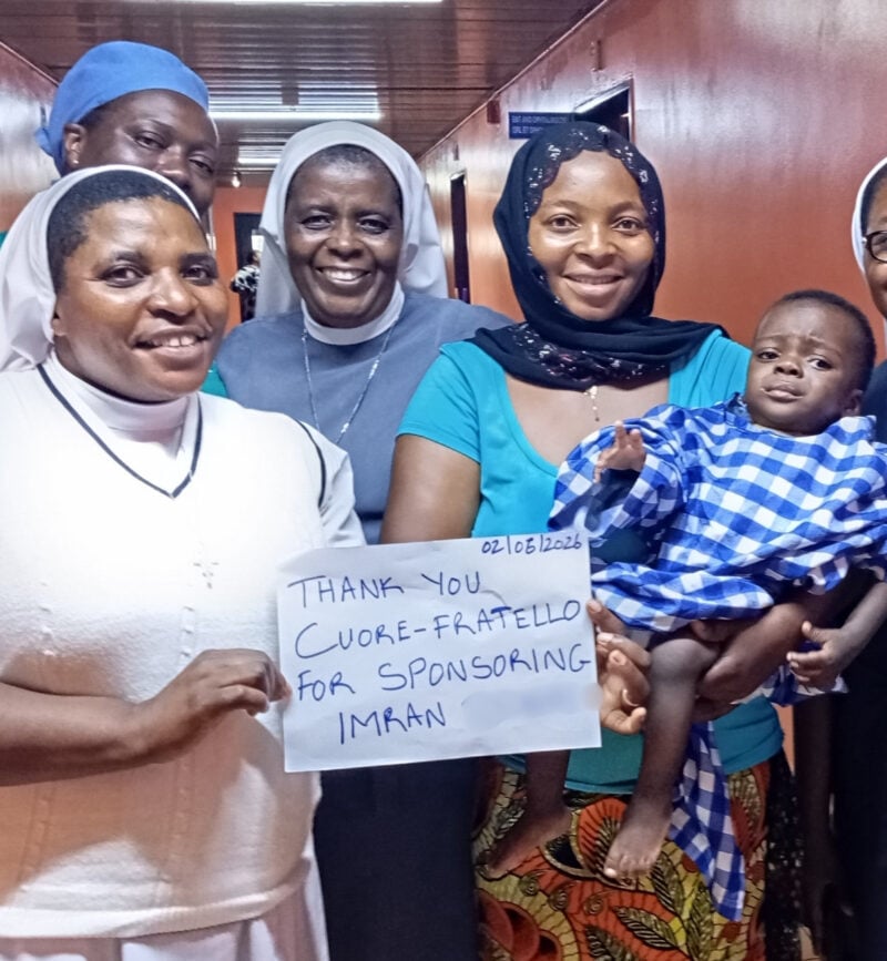 Imran, due anni e mezzo, è stato operato in Camerun. Un grazie particolare ai nostri donatori regolari, i “Custodi del Cuore